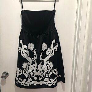 White House Black Market Embroidered Formal Strapless Cocktail Dress